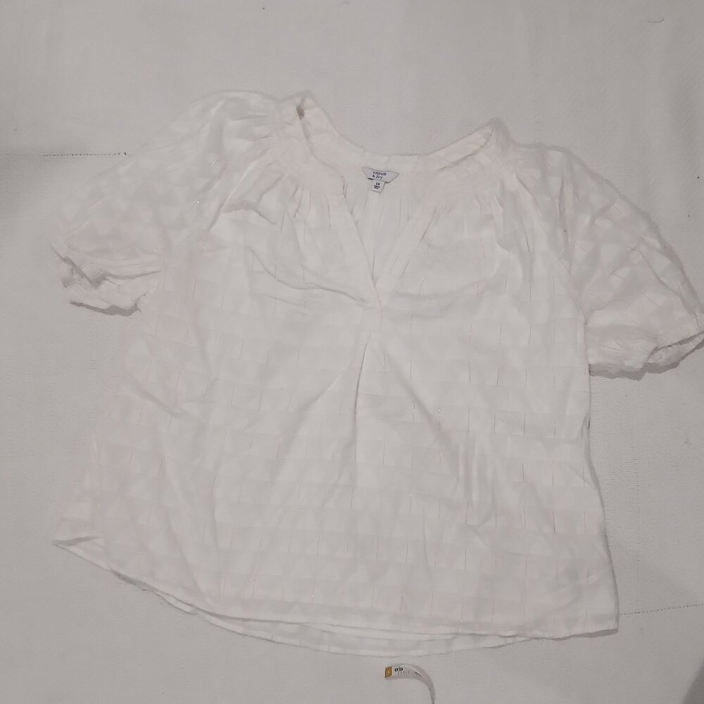 Crown & Ivy White Babydoll Top with Gold Accents - Size 2X